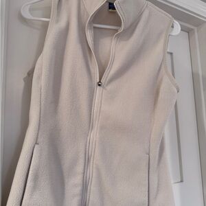Old Navy Cream Sleeveless Sweater Vest